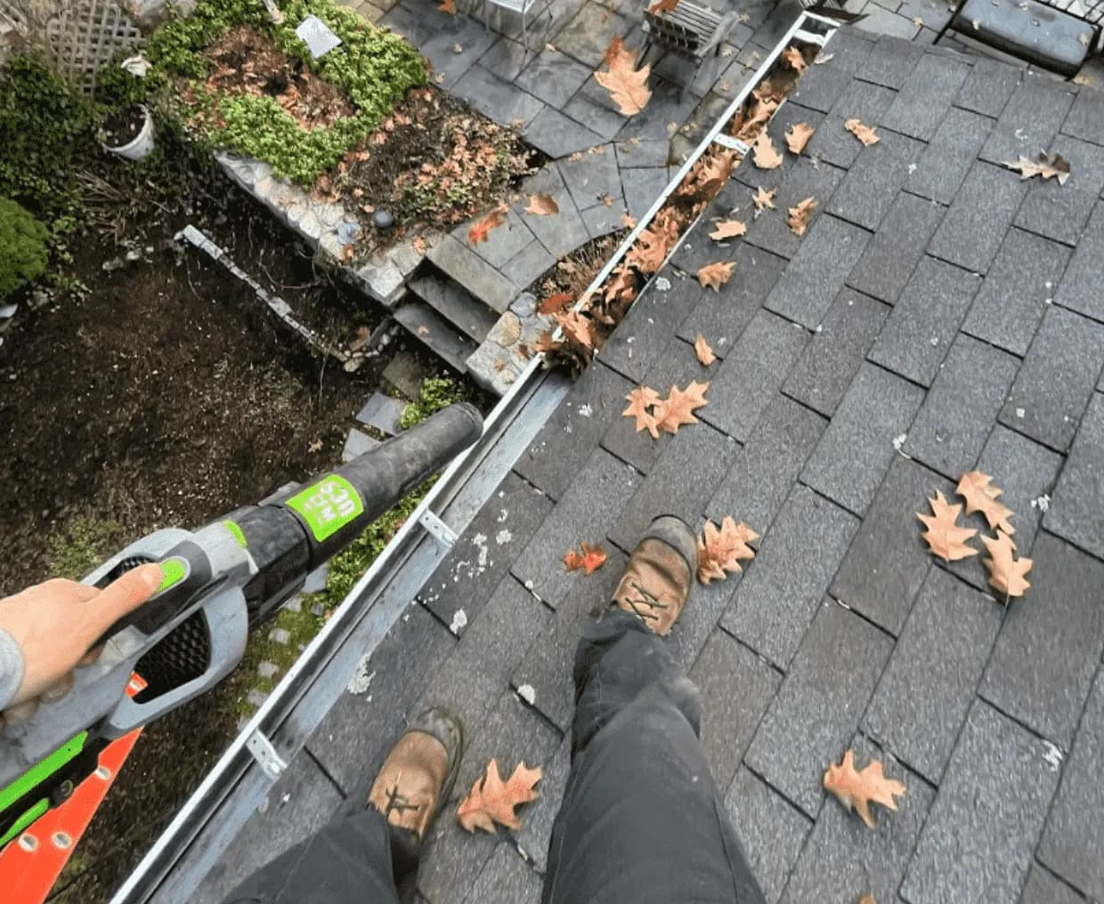 Gutter Cleaning service in Tallmadge, OH